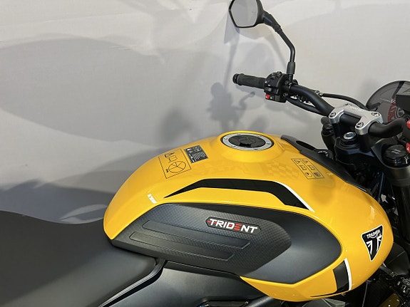 Triumph TRIDENT 660 12 of 15