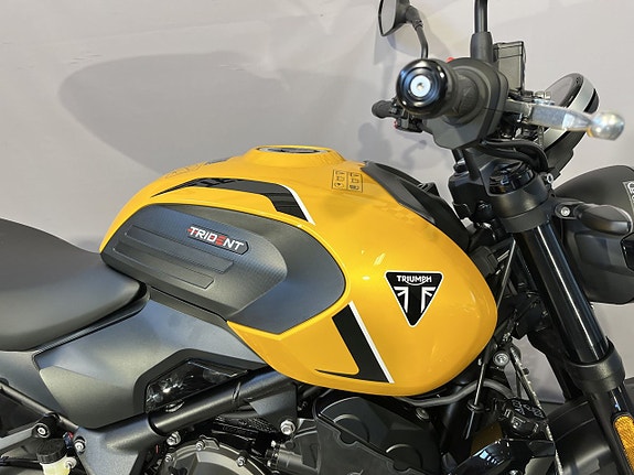 Triumph TRIDENT 660 9 of 15