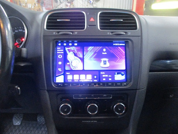 Volkswagen Golf VI 11 of 11