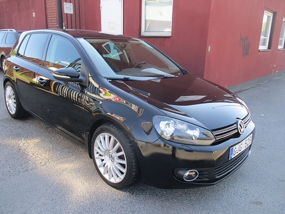 Volkswagen Golf VI 2 of 11