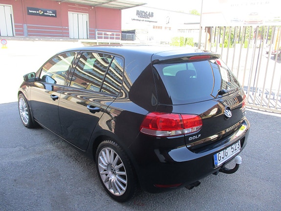 Volkswagen Golf VI 4 of 11