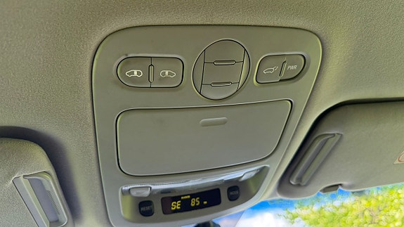 Kia Carnival 19 of 22
