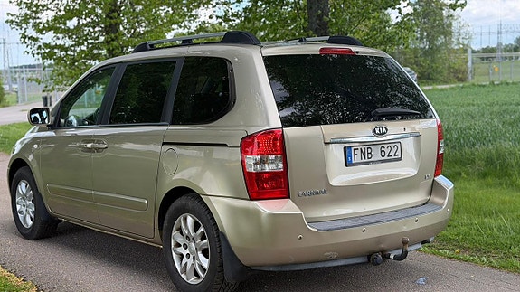 Kia Carnival 3 of 22