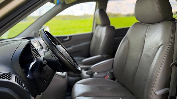 Kia Carnival 10 of 22
