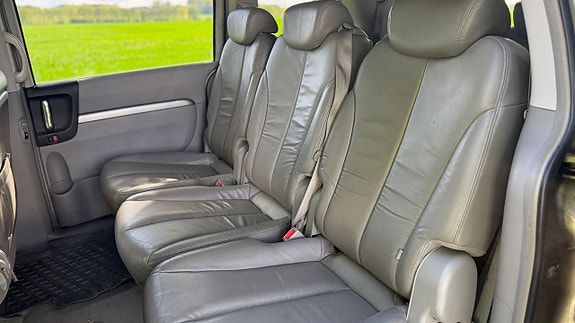 Kia Carnival 12 of 22