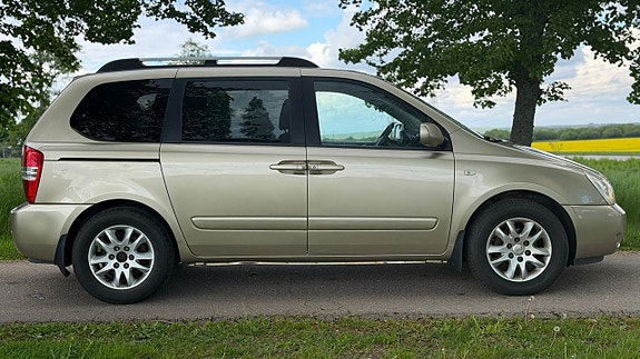 Kia Carnival 8 of 22