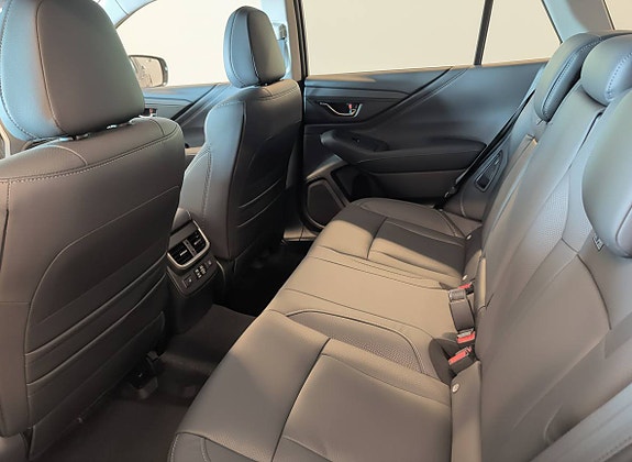 Subaru Outback 4 of 5