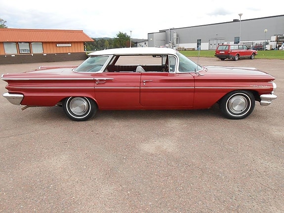 Pontiac Ventura 4 of 17
