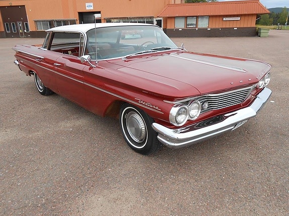 Pontiac Ventura 2 of 17