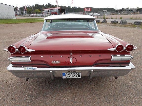 Pontiac Ventura 8 of 17