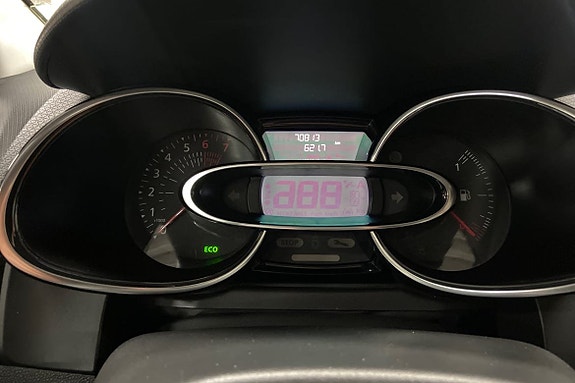 Renault Clio 15 of 21