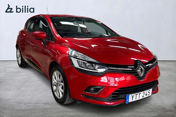 Renault Clio 19 of 21