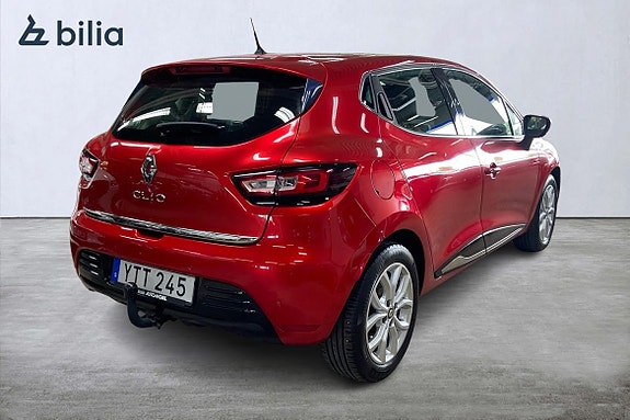Renault Clio 18 of 21