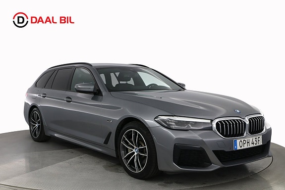 BMW 530e 3 of 5