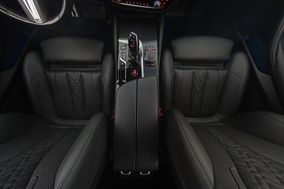 BMW 530e 14 of 25
