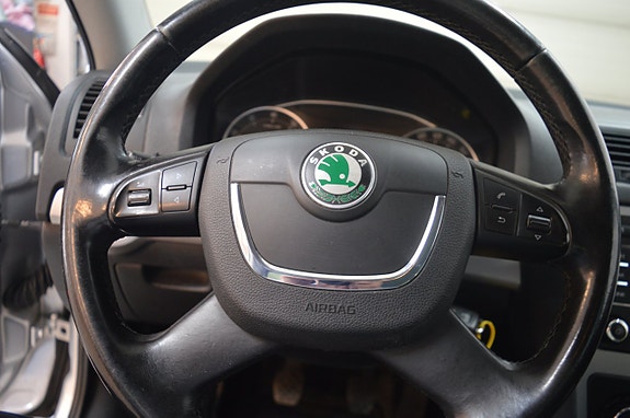 Skoda Octavia 11 of 15