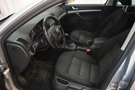Skoda Octavia 7 of 15