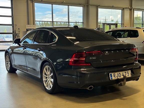 Volvo S90 4 of 5