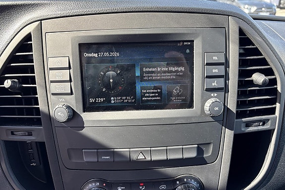 Mercedes-Benz eVito Tourer 14 of 15