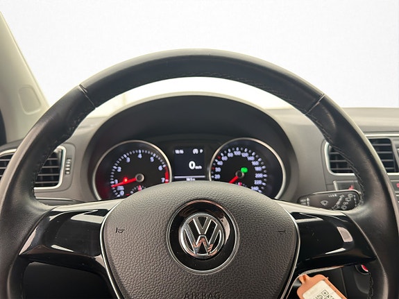 Volkswagen Polo 13 of 26