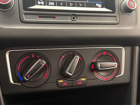 Volkswagen Polo 17 of 26