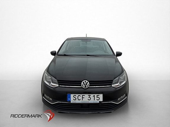 Volkswagen Polo 2 of 5