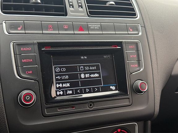 Volkswagen Polo 15 of 26