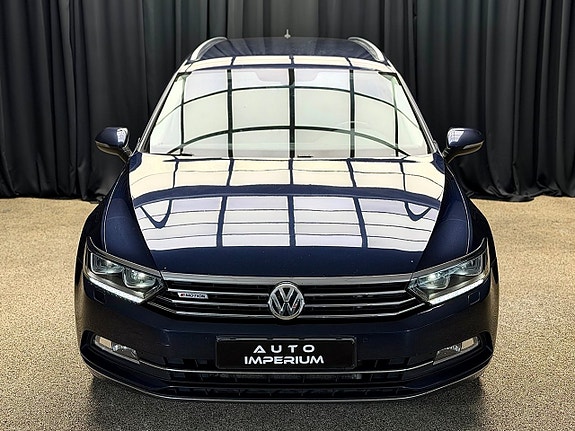 Volkswagen Passat 3 of 5