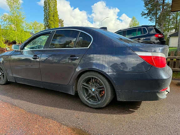 BMW 530i 5 of 5
