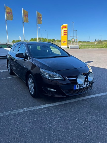 Opel Astra 2 of 5