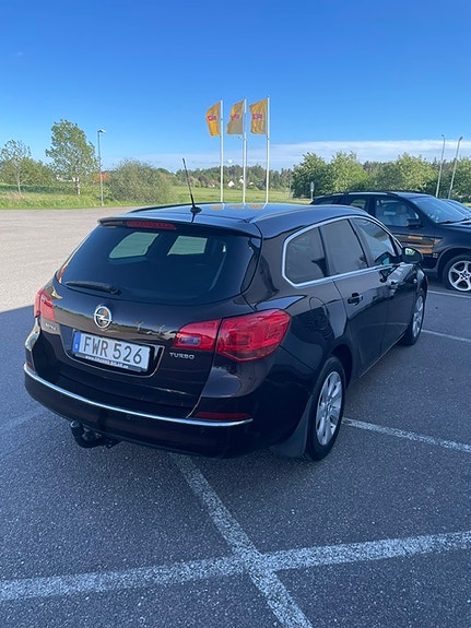 Opel Astra 4 of 5
