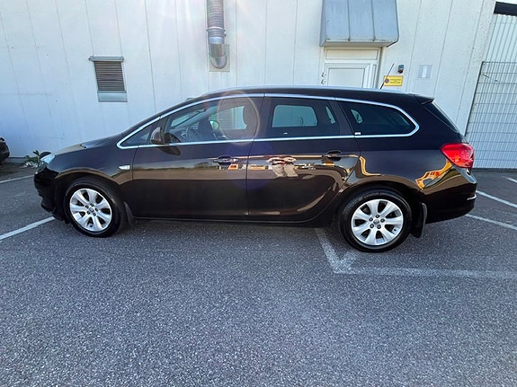 Opel Astra 3 of 5