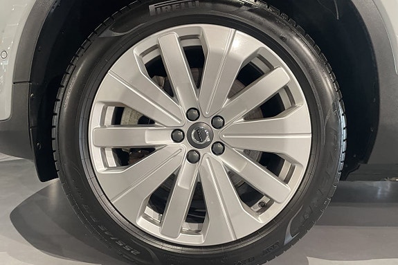 Volvo EX40 14 of 14