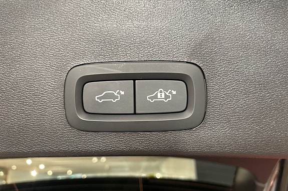 Volvo EX40 13 of 14