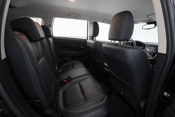 Mitsubishi Outlander 19 of 30