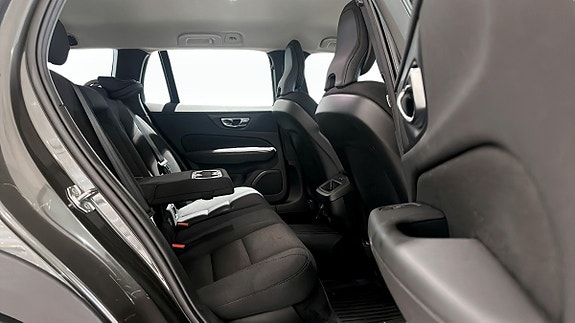 Volvo V60 Cross Country 5 of 5