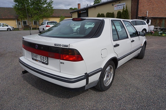 Saab 9000 3 of 5