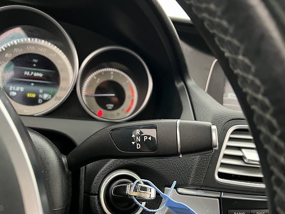 Mercedes-Benz E220 22 of 27