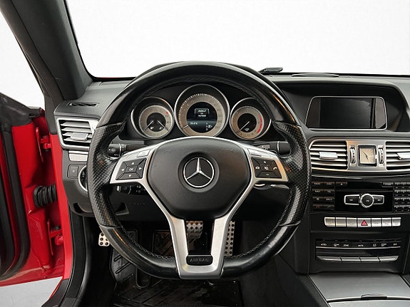 Mercedes-Benz E220 12 of 27