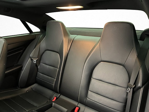 Mercedes-Benz E220 20 of 27