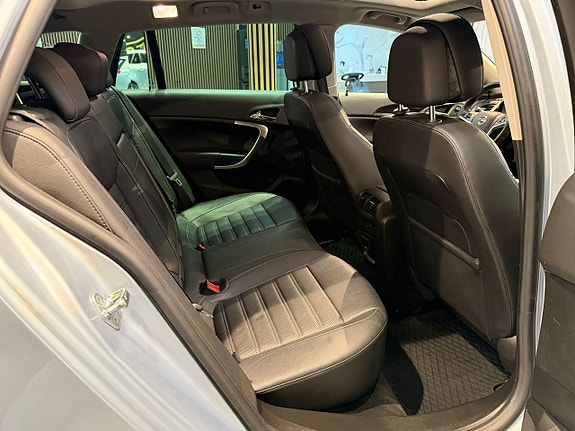 Opel Insignia 17 of 25