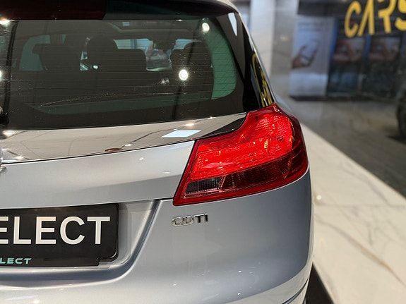 Opel Insignia 23 of 25