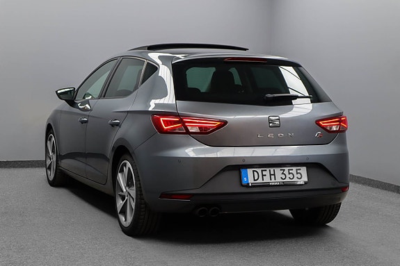 Seat Leon 5 of 5
