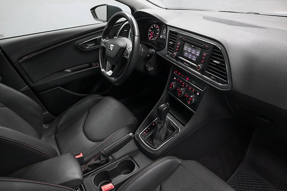 Seat Leon 10 of 25