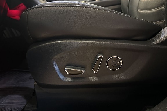 Ford Galaxy 16 of 24
