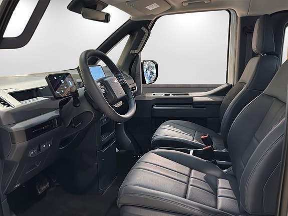 Kia PV5 8 of 15