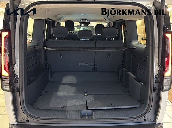 Kia PV5 14 of 15
