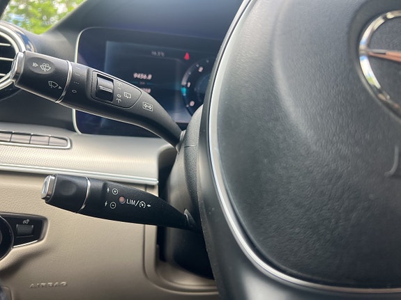 Mercedes-Benz E220 16 of 17