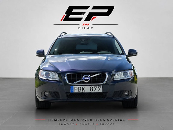 Volvo V70 2 of 5