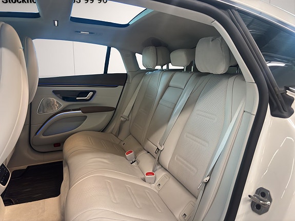 Mercedes-Benz EQS53 15 of 26
